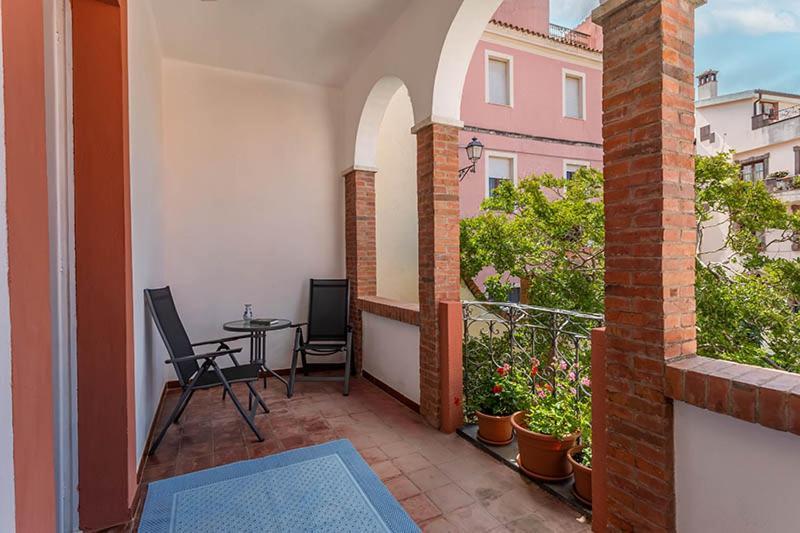 Borgo Prima Luce Hotel Cuglieri Exterior photo